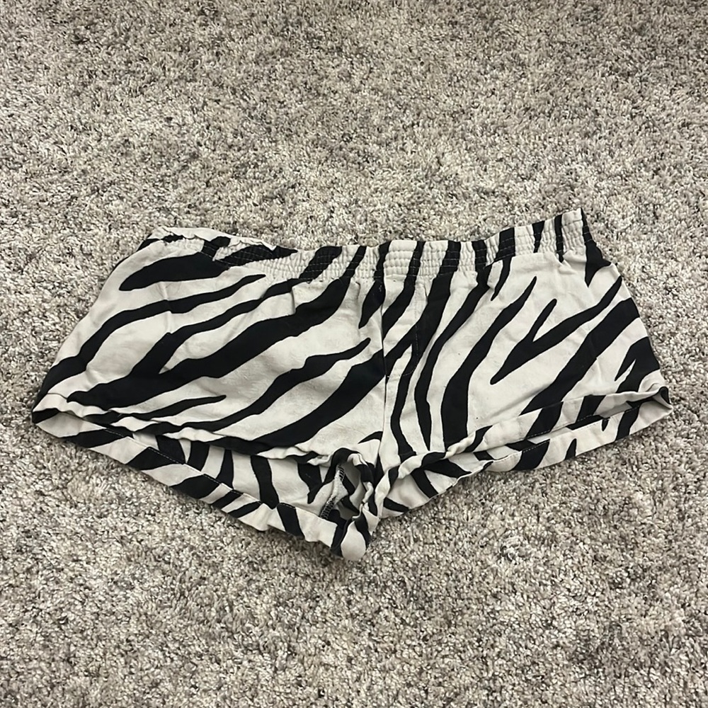 Zebra shorts